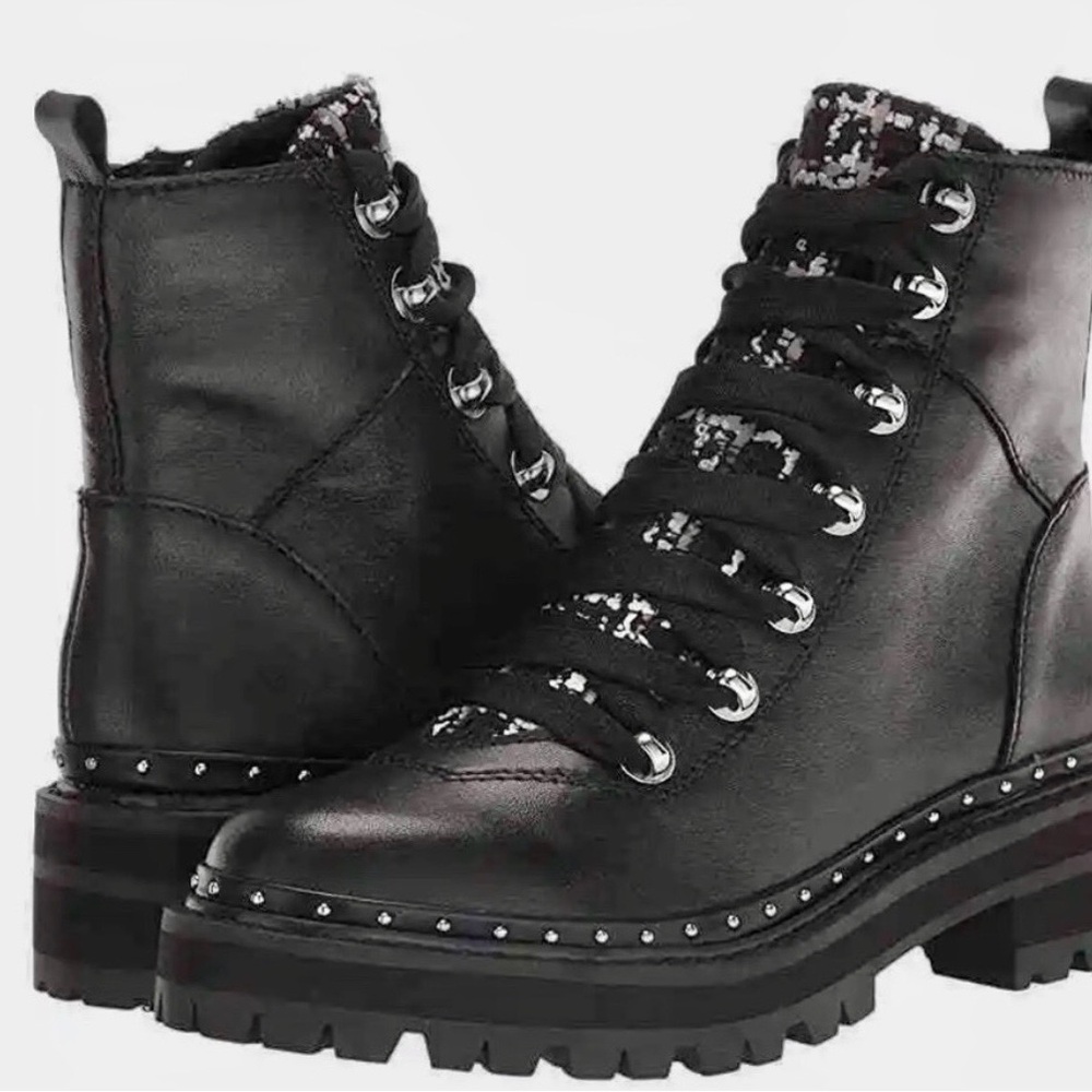 Steve Madden Rainier size 6Lace-Up Ankle Boots